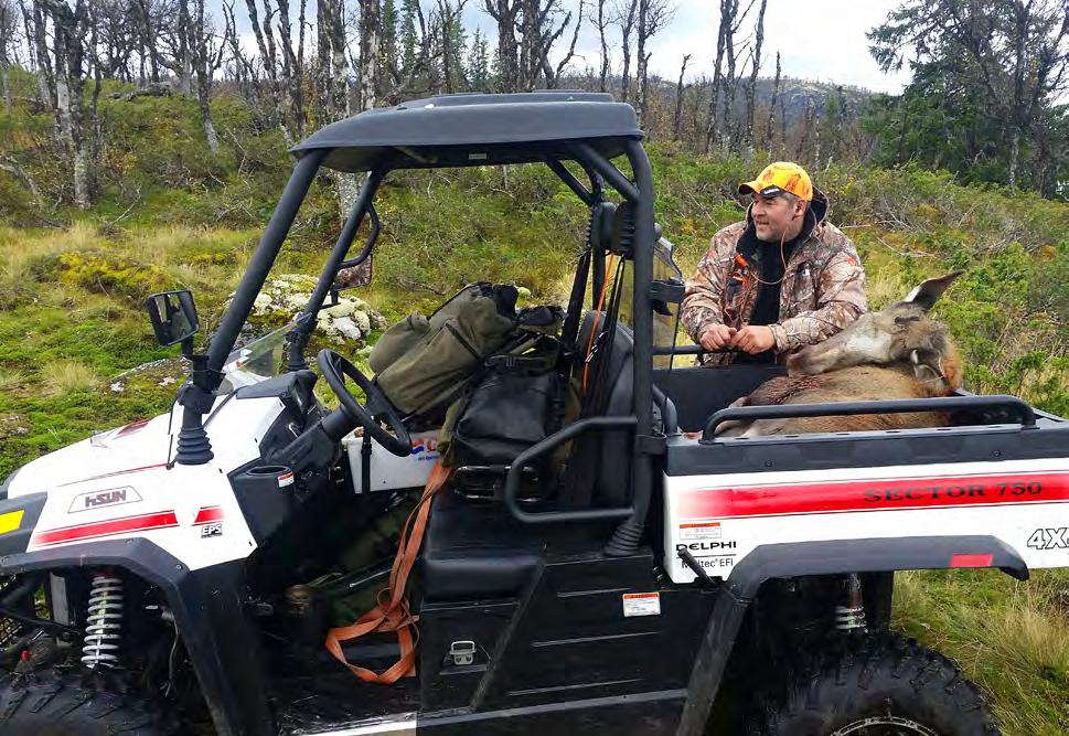 ELGJEGRENS DRØM LØSER DE TØFFE OPPDRAGENE Elgjeger og ekspert på firehjulinger Hermann Gullhagen mener lang akselavstand og 4x4 med sperre på foraksel er et «must» for elgjakta.