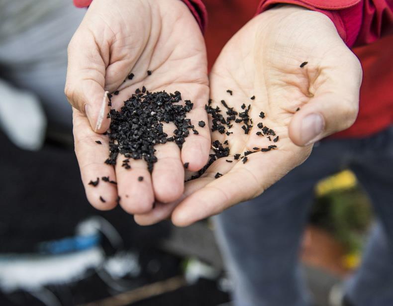 Leseoppdrag 2 Finn og sett ring rundt informasjon om gummikuler i tekst og bilder Si en setning