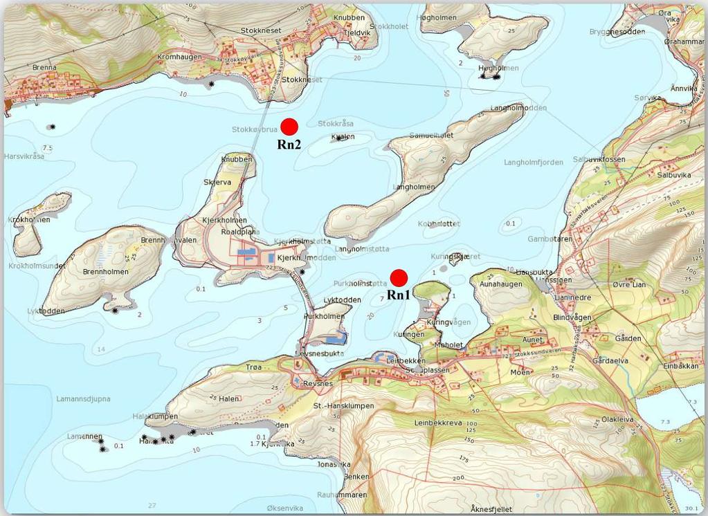 Forbindelsen med kystvannet er trolig 15-20 m dyp. I Figur 10 er foreslått målepunkt (Rn1) for vertikalprofiler av temperatur og salinitet. Her bør også tas O2-prøver i 15, 25 og 38/40 m dyp.