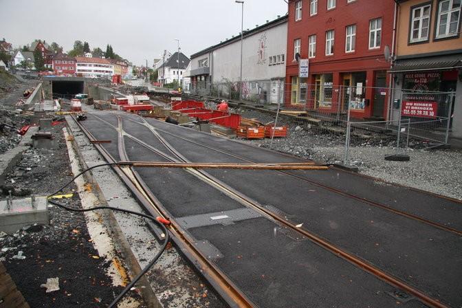 Hovedsykkelvei på Mindemyren Av planprosesser i omgivelsene, er det særlig tre store prosjekter: Utviklingen av Wergeland lokalsenter Krohnstadparken nord for Fabrikkgaten