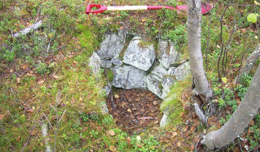 BELIGGENHET Kulturmiljøet ligger i Sudndalen i Hol og består av tre delområder. På nordøstsida av Sudndalsfjorden, om lag 775 moh.