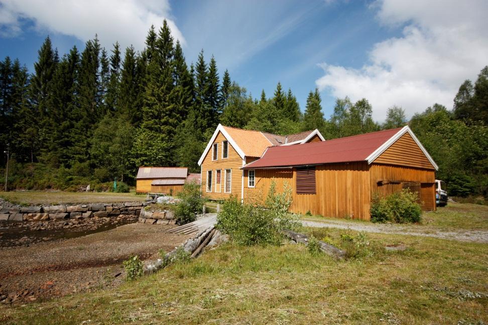 Tilskot til freda bygningar i Sogn og Fjordane frå andre I tillegg til dei tilskota som fylkeskommunen fordelar vert det i nokon tilfelle gjeve tilskot direkte frå Riksantikvaren.