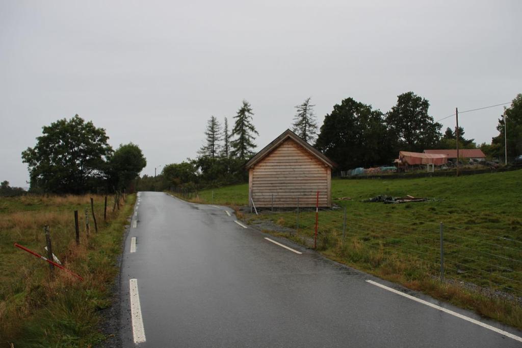 Villaen på Nedstrand «Villaen» ble oppført på 1700-tallet på gården Hålå i Indre Amdal i Ryfylke. Tidlig på 1900-tallet ble huset flyttet til dagens plassering på gården Øverland på Nedstrand.