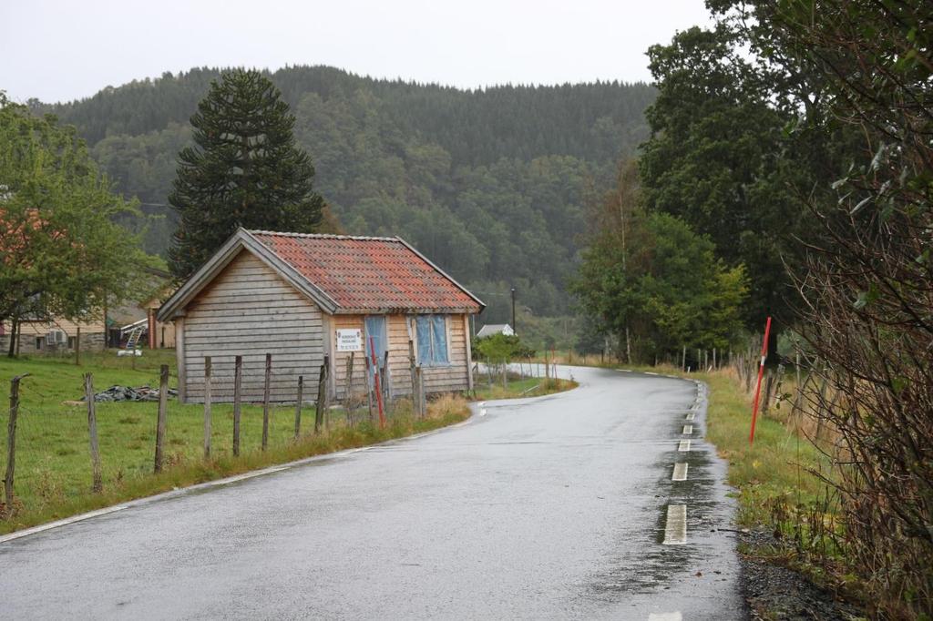 Innledning «Villaen» på gården Øverland på Nedstrand i Tysvær kommune ble antagelig oppført på 1700-tallet.