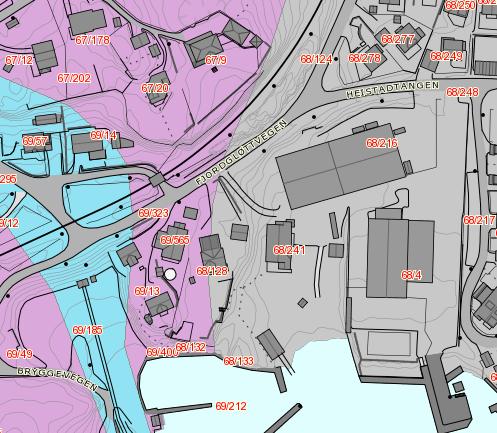 Dette viser at området er opparbeidet med et varierende fyllingslag over naturlig avsatt grunn eller fjell.