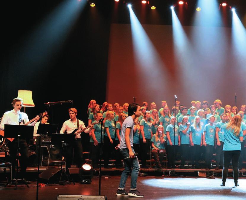 Lys i mørket Nanset Ten Sings årlige høstkonsert i kulturhuset