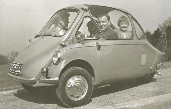 Reliant gjenopptok produksjon av bilene og varebilene i 1948 etter å ha tapt over 300 ansatte i krigen.