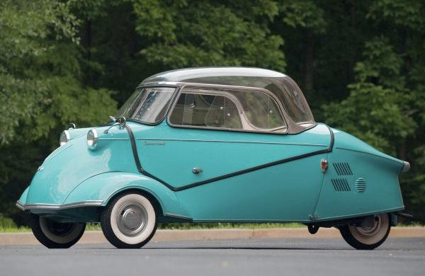 Messerschmitt Før vi går over til mer vanlige biler, må vi nevne Messerschmitt KR200 en tandem mikrobil for den intellektuelle.