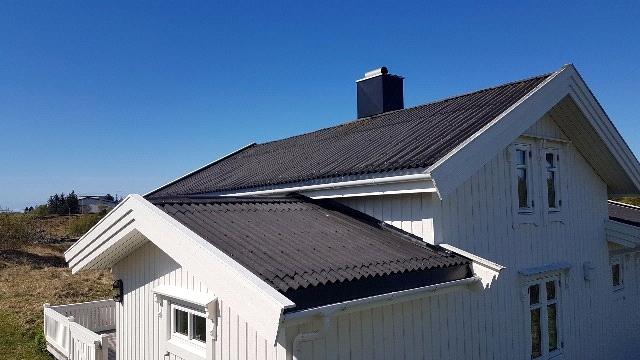 Sjekken av takkonstruksjonen er sett i sammenheng med observasjoner fra loft, punkt 7. Saltak takkonstruksjon av tre. Taktro av rupanel.