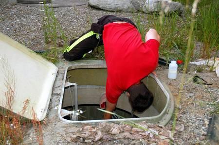 sigevann føres til oppsamlingssystemet ved det tilgrensende området.