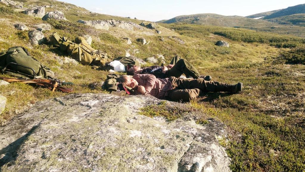 Hovedtema denne kvelden var Olav Strand sin bok «MIDT I FLOKKEN.» Det ble suksess med godt salg.