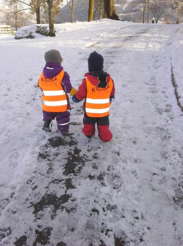 ledd) Det fysiske miljøet i Kidsa Barnehager skal medvirke til gode opplevelser, god helse, trivsel og utvikling.