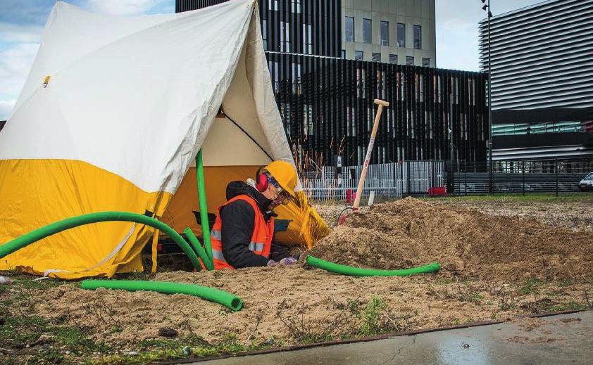 Produktktalog Arbeid under åpen himmel kan være ideelt, men vårt skiftende vær kan jo av og til g jøre det til en ubehagelig opplevelse.