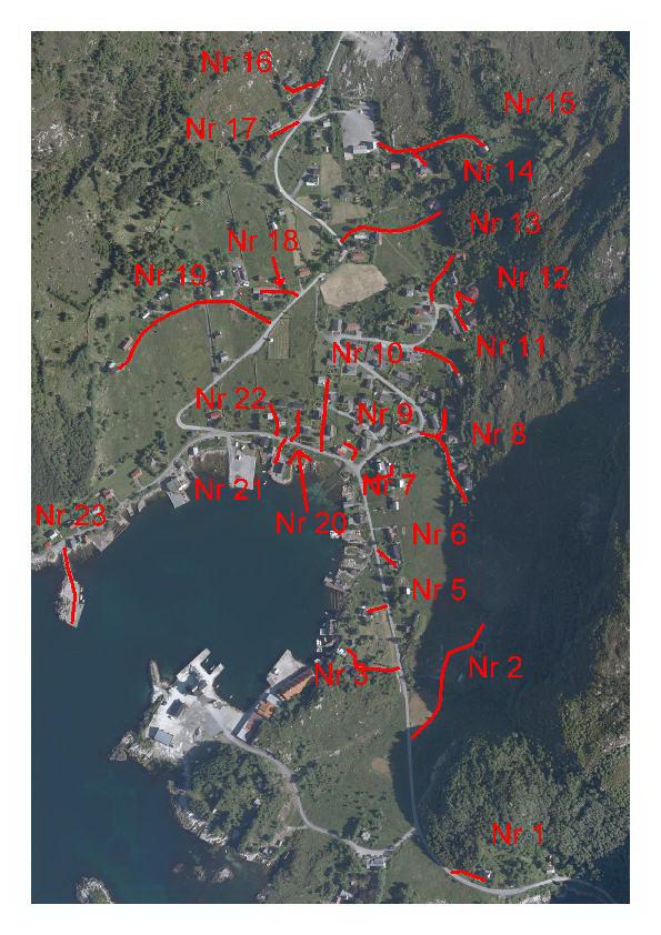 Sted: Vågsvåg Vei nr Lengde meter Oppfyller krav til kommunal Vei nr Lengde meter Oppfyller krav til kommunal overtagelse ja/nei overtagelse ja/nei 1 50 nei 13 170 nei 2 211 nei 14 160 nei 3 84