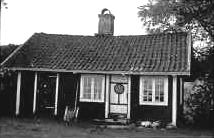 Ved oppussing og påbygg, særlig av bolighus, er det vanlig at tilbygg og forandringer fra perioden 1940 70 forsvinner. Stilelementer fra funkisperioden er i klar tilbakegang, f.