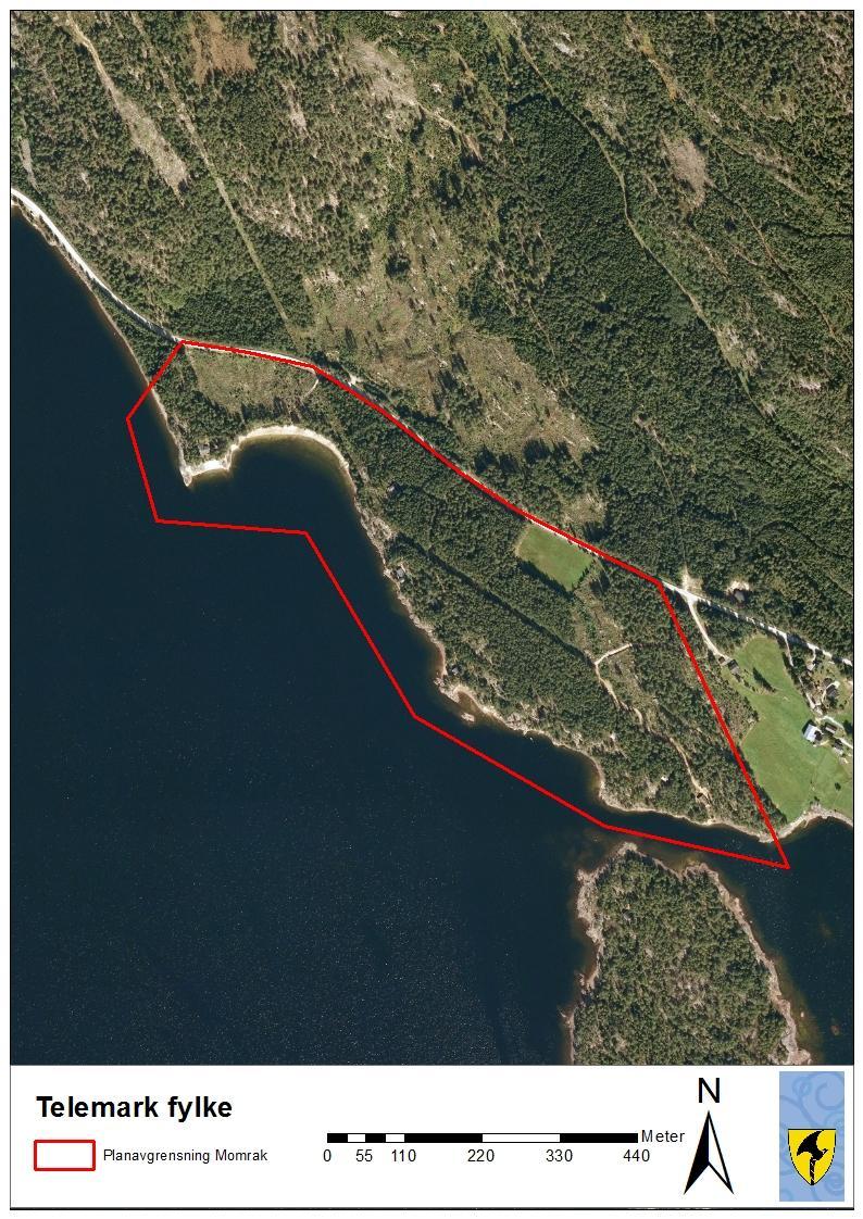 TERRENGET Planområdet ligger mellom Fyresvatnet og fylkesvei 355. Langsmed vannet ligger det til dels bratte svaberg, med små strandområder hvor det er mulighet for å legge ut båt.