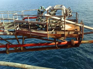 Pumpe Lokalisert i brønntest-området Hovedpumpen brukes til å pumpe kalibreringstanken tom. Pumpen pumper normalt oljen til brennerhodene på brennerbommen.