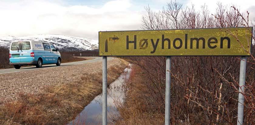 Vernemyndigheten har satt opp plakater som forteller om naturreservatet på de fleste steder der det er naturlig å stoppe for den besøkende. Fylkesmannen i Finnmark. arter.