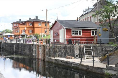 Ulefoss sluser ID 171941-8 Fløterbrakke ved Ulefoss sluser Standard «ferdig hus» brakke levert fra