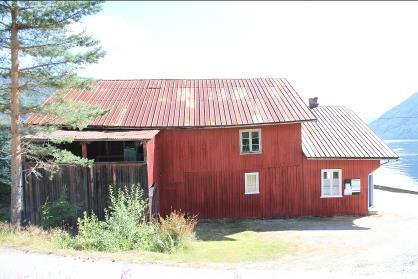 Bandaksli ID 171941-69 Varehall på Bandaksli brygge, -70 Butikk og lager, og 71 Uthus tilhørende butikk/lager på Bandaksli brygge Varehaller og pakkhus ble satt opp både på brygger og ved