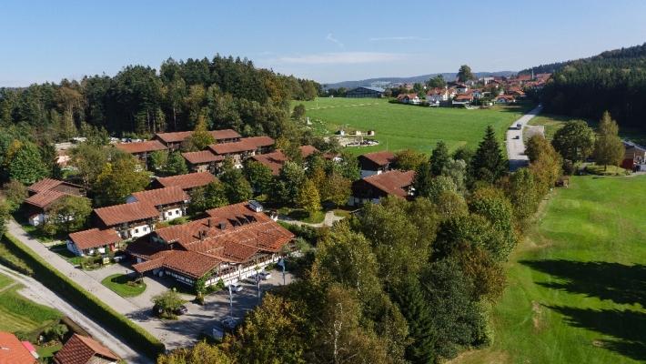 Rutene er markerte, og om vinteren ligger skiløypene heller ikke langt unna Country Partner Hotel Reutmühle. Det arrangeres også mange vinteraktiviteter dersom været er bra.