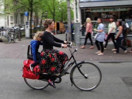 Erfarne syklisters - mer negative persepsjon av stop signaler, reisetid/hastighet er mer