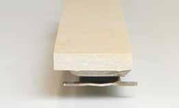 20 mm (avhenger av flistykkelsen og flistypen. I det viste tilfellet er uthenget 14 mm). LENGDESNITT Custom Panel (5 mm) Lim (1 mm) Flis (10 mm) 2 4.