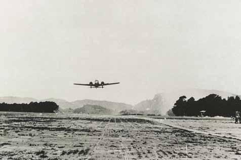 flyplass på Vestnessletta Allerede april 0 landet en tysk Messerschmitt her Flyplassen ble utbygd med hangar, rullebane og brakker til mannskapene Det første året av