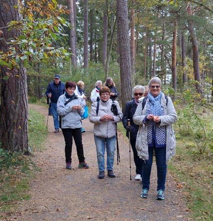 3 Bakgrunn for prosjektet / målsetting Region Østfold gjennomførte i 2013 og i 2014 et ekstrastiftelsesprosjekt for å få eldre personer med kols/astma mer aktive gjennom trimturdager i