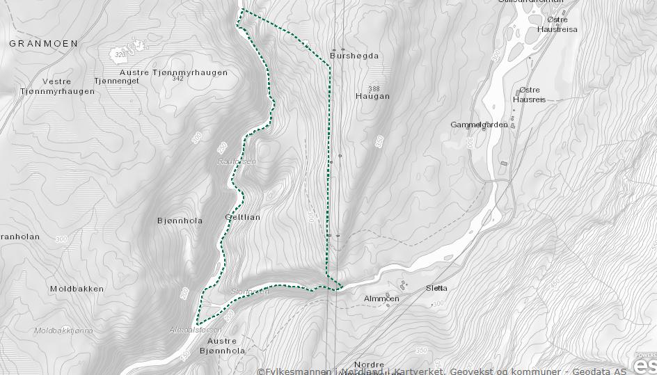 Selv om både Vesterelva og Gluggvasselva har redusert vannføring som følge av overføringen, er det fortsatt en del verdifull natur i området. Langs Vesterelva fra ca. kote 250 til ca.