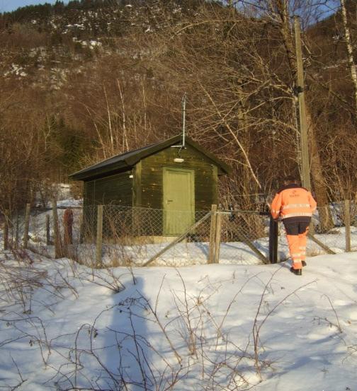 4.9. Forsyningsområde 7: Hiimsmoen Ca 25 personer 1 grunnvannsbrønn i fjell til ca 70 m. Vannbehandling UV og avherding. Byggeår ca 2005. Basseng 2 x 20 m3 (tanker). PVC ledninger.