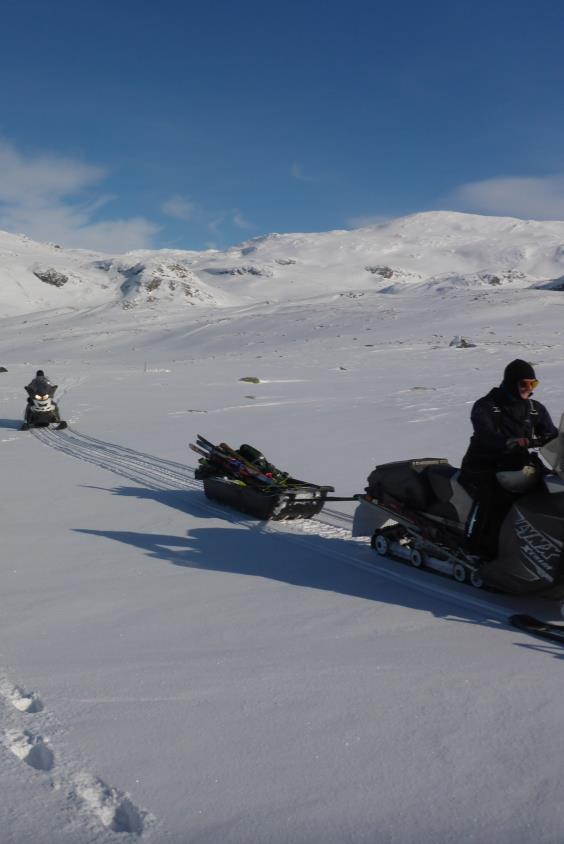 4.7 Motorferdsel Uttalelser: Borgos: Mer detaljerte best. vedr. mengde på lass. Ønsker ettårige tillatelser og aktiv kontroll, samt begrense bruk av båtmotor på Hyllingen og oppkjøring av skiløyper.