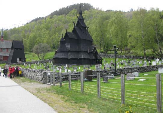 viser stavkirken sett fra nordøst.