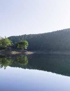 Dette i motsetning til et solcelleanlegg, hvor produsert strøm er anvendelig til flere formål og man kan selge energi man ikke bruker, men da ofte til en lavere pris enn man kjøper strøm for.