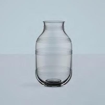 17260 692996 vase H140 clear 349,00 NOK 17261 692998 vase H140 steel blue 349,00