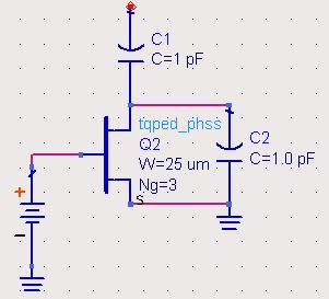 For kondensatorkonfigurasjonene blir det feil da transistoren er på, dvs. gatespenningen er 1 volt, fordi transistorens ekvivalente kapasitans blir av avgjørende størrelse.