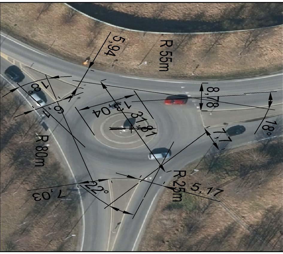 5 Beregninger av Bjørnstad rundkjøringen i SIDRA INTERSECTION 5.1 Utforming Rundkjøringen legges inn som en tre armet rundkjøring.