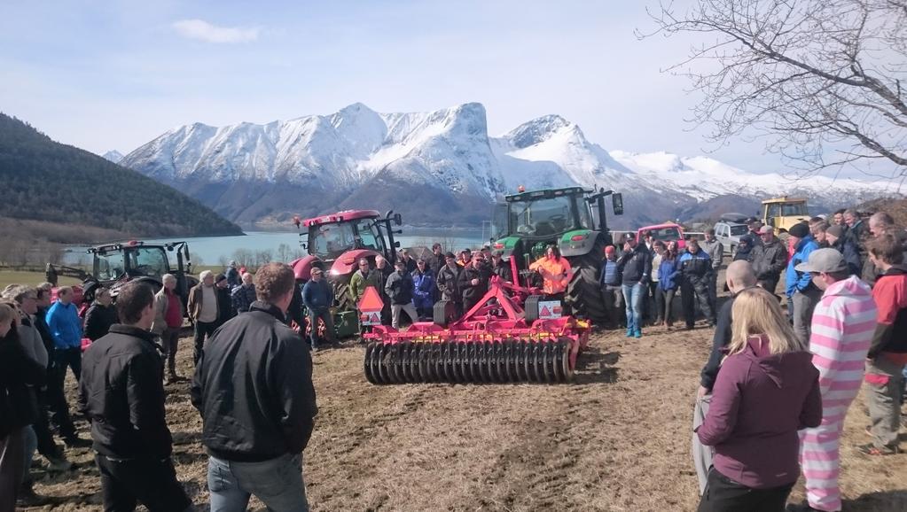 2 Kontakt Landbruk Nordvest SA Landbruk Nordvest er den største organisasjonen som tilbyr rådgiving, HMS og velferdstjenester til landbruksnæringa i Møre og Romsdal.