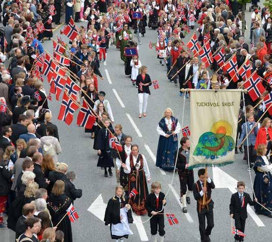 16. Vardenes skole 17. Vardenes skolekorps 18. Teinå skole 19. Tastarustå 20. 65 års jubilanten Kvaleberg skolekorps 21. Kvaleberg skole 22. Ullandhaug skole 23. Auglend skolekorps 24.