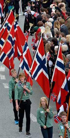 kl.13.00 RUSSETOGET Rute: Holbergsgate Eiganesveien Arne Rettedals gate Haakon VII s gate Kongsgårdsbakken - Torget kl.16.00 FOLKETOGET Avgang kl. 16.