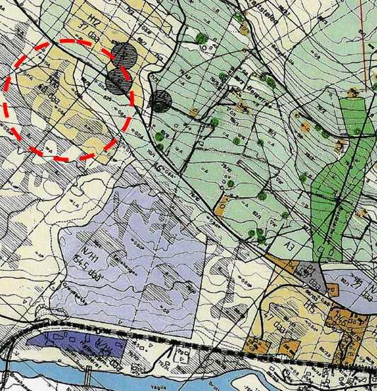 sammenheng med øvrig løypenett i Tisleidalen. Videre er det i kommuneplanen avsatt område for idrettsformål gjennom planområdet. Dette er tenkt som skliløype i tilknytning til Brattstølheisen.