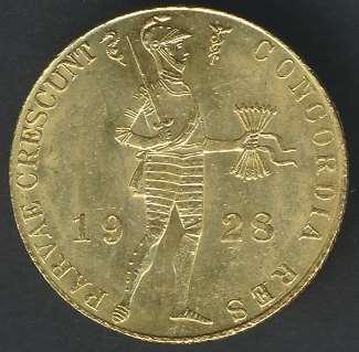 970-91,917 1/2 Oz + 2stk 1 unser sølv..................................... 3 500 Danmark 10 kroner GULL 1874 Kval 01.