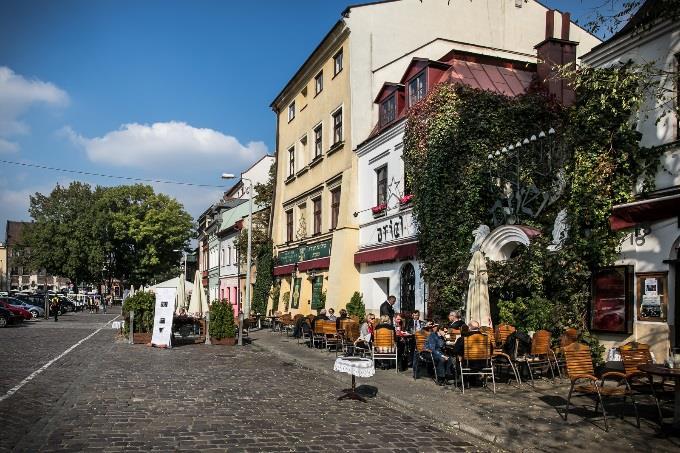 3 PROGRAM Vær oppmerksom på at dette programmet er veiledende og endringer kan forekomme. Dag 1 Ankomst (M) Vi ankommer Krakow på formiddagen.