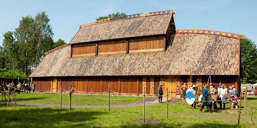 Larvik Museum produserte utstillingene «Herregårdshaven til nytte og glede» om Herregårdens have og europeisk havetradisjon, «Byen før byen» om Larviks tidlige historie og temporærutstillingen
