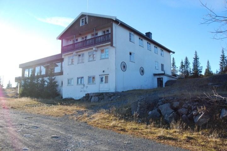 Overordnede rammer og føringer Næringsarbeid (etablererveiledning, koordinering, markedsføring mv) bør i stor utstrekning skje regionalt.