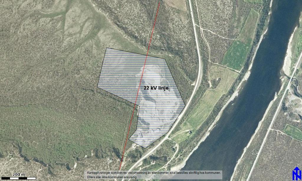 Kartutsnitt som viser lokalisering av eksisterende 22 kv ledning. Mulige virkninger av tiltaket: Ved utvidelse av masseuttaket mot vest vil linja måtte legges om/flyttes noe.