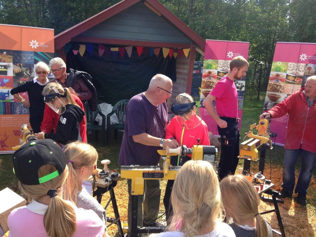 Verdens Kuleste Dag. Arrangement i regi av Sparebankstiftelsen, siste lørdag i august på Akershus Festning.