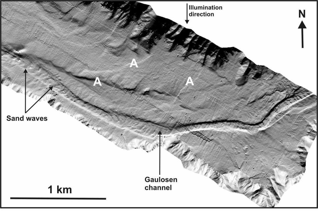 Kanal med bunnstrøm og sedimenttransport