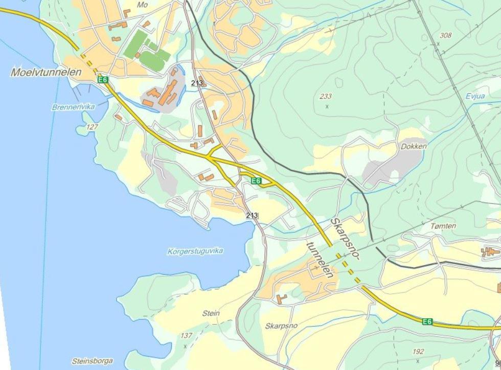 Dagens planovergang er uregulert. Jernbaneverket ønsker å etablere en kulvert under Dovrebanen.