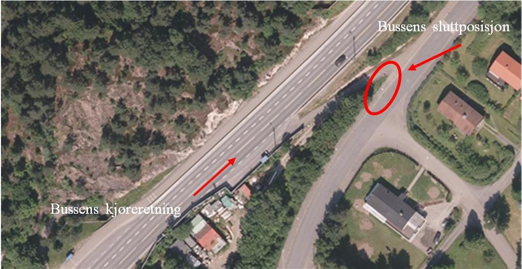 Statens havarikommisjon for transport Side 12 1.7 Vær- og føreforhold På ulykkestidspunktet var det overskyet og lufttemperatur på 2 C. Det var mørkt med belysning og veibanen var våt og bar.